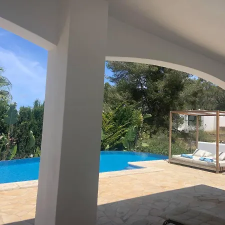 Luxury Villa - Sleeps 12 Walk To Beach & Shops! Βίλα *