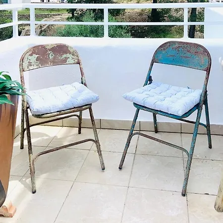 Luxury Villa - Sleeps 12 Walk To Beach & Shops! *