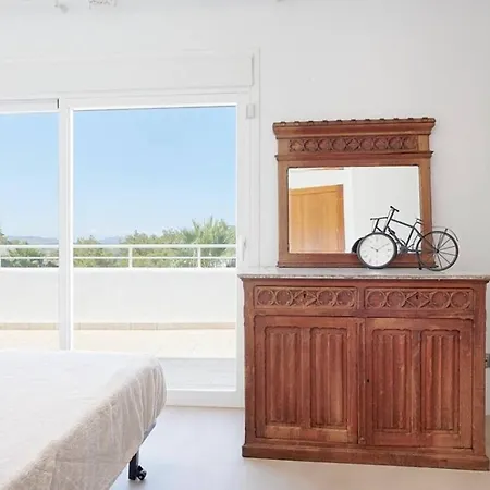 Luxury Villa - Sleeps 12 Walk To Beach & Shops! Βίλα *