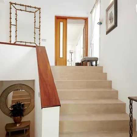 Luxury Villa - Sleeps 12 Walk To Beach & Shops! Santa Eulària des Riu